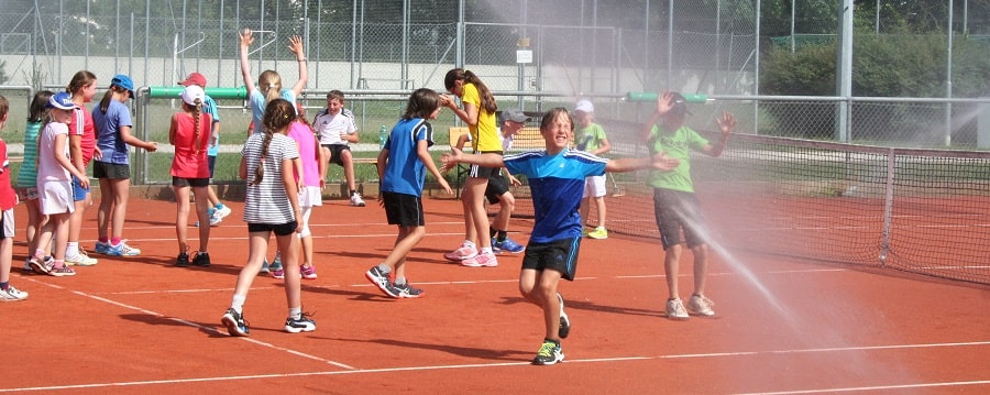 Tennis Landshut bei der DJK Altdorf Tennis spielen und trainieren - Tennisplätze